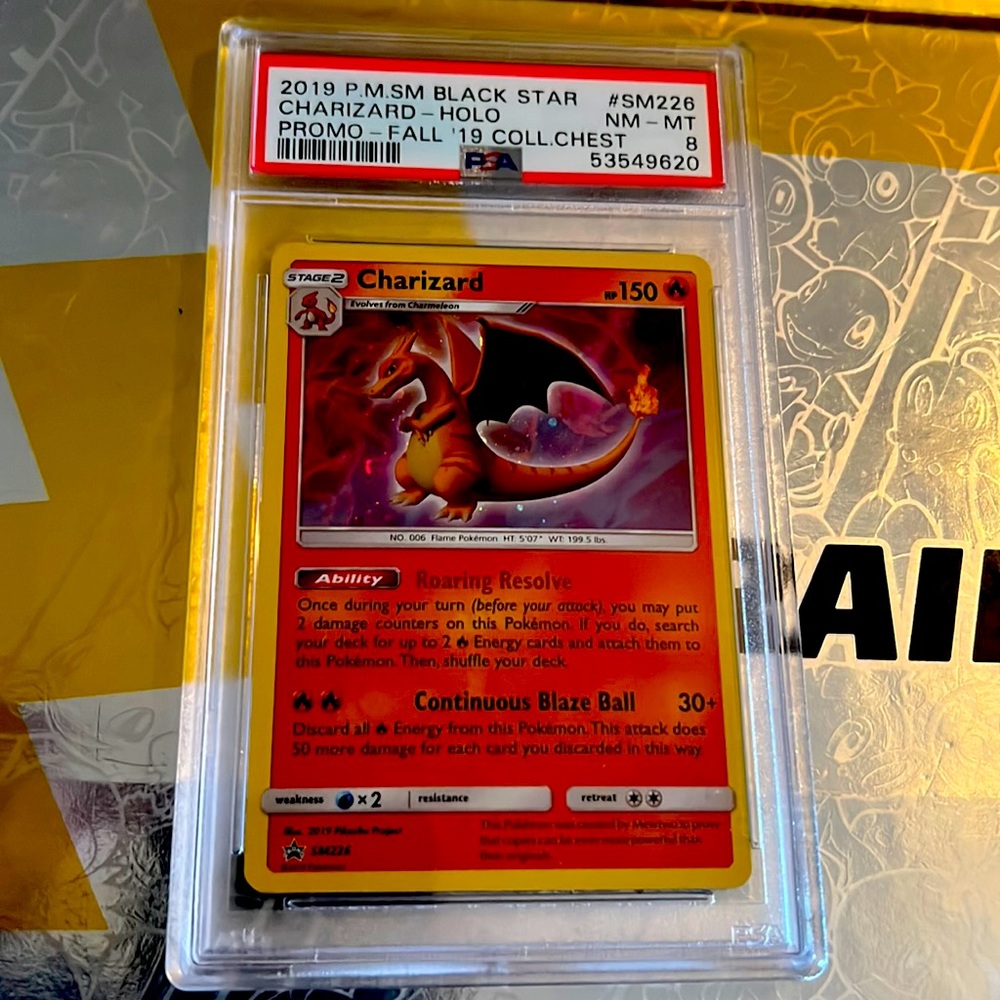 BLACK STAR CHARIZARD HOLO